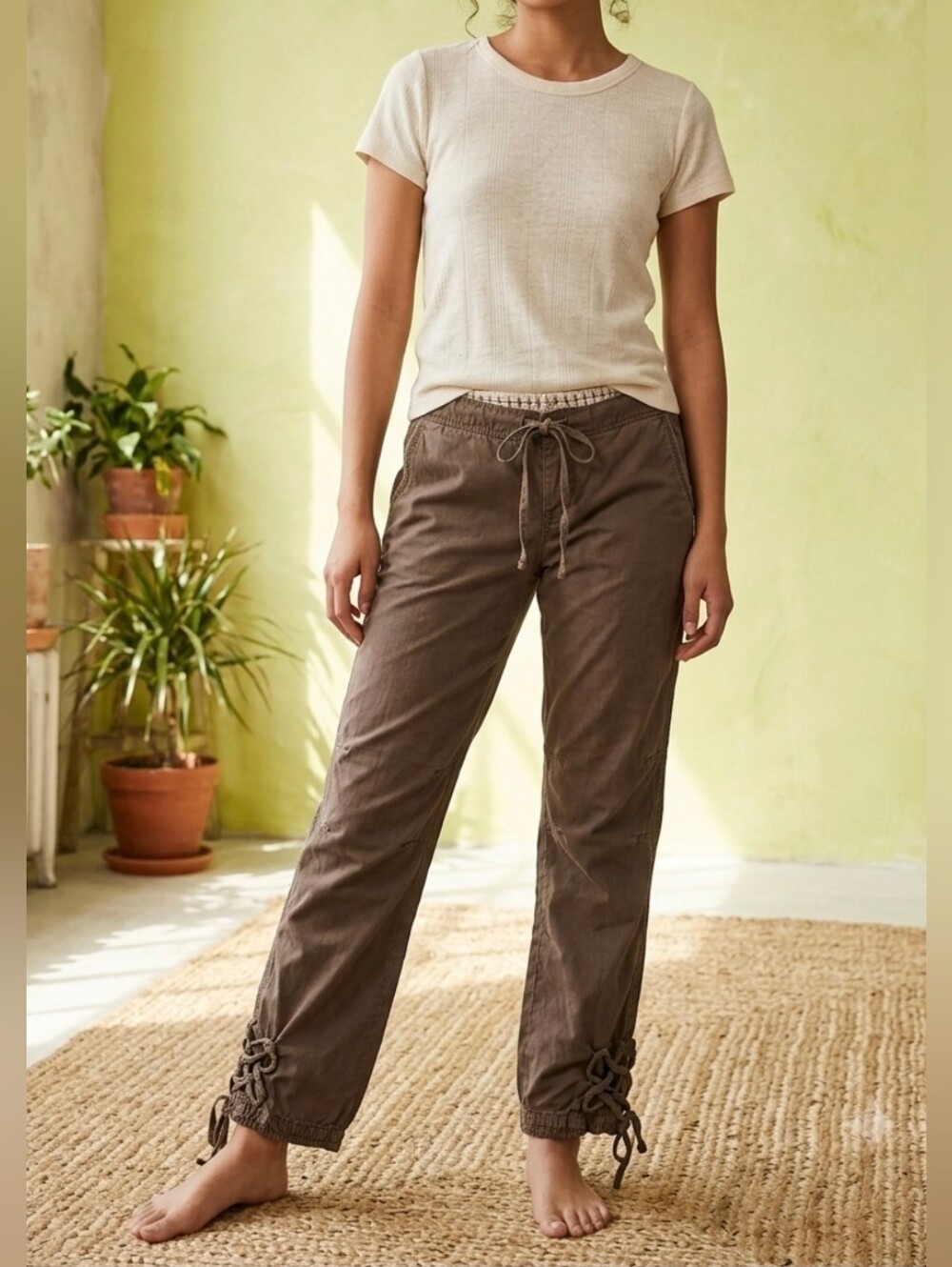 Old Navy Brown Cargo Baggy Pants Size M Medium Boot Cut Low Rise Drawstring Jean